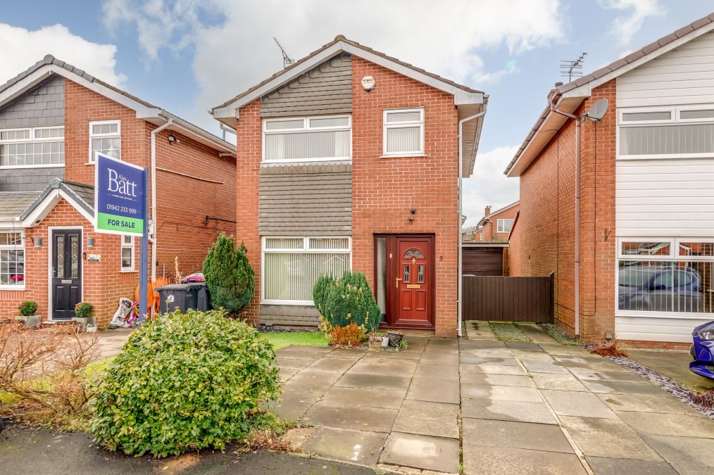 Churton Grove, Standish, WN6