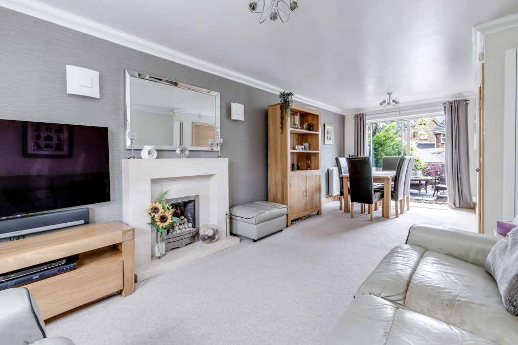 Fontwell Close, Standish, WN6