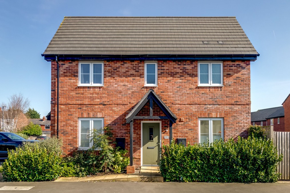 Ludlow Street, Standish, WN6