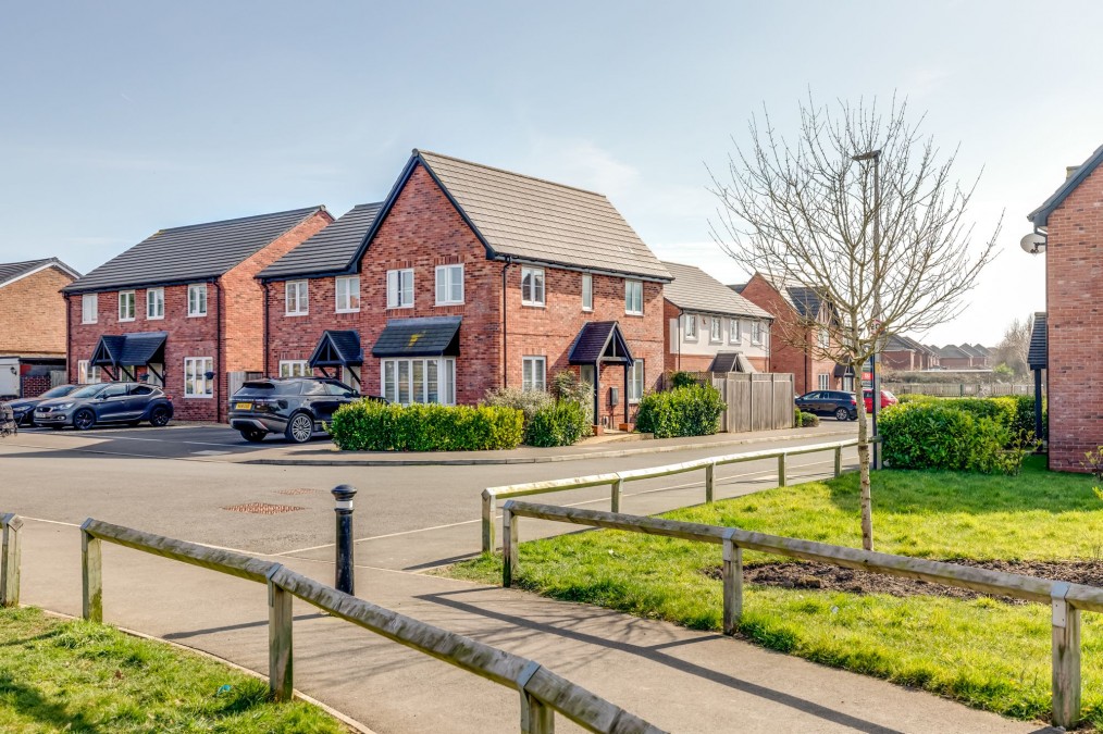 Ludlow Street, Standish, WN6