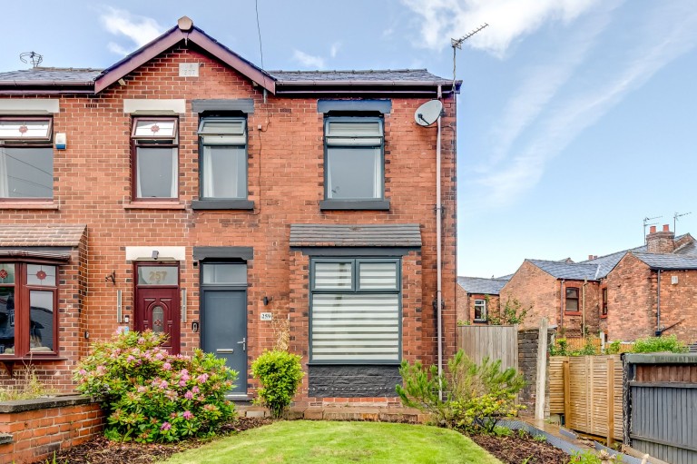 Chorley Road, Standish, WN1