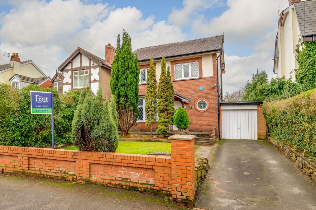 Wigan Road, Standish, WN6