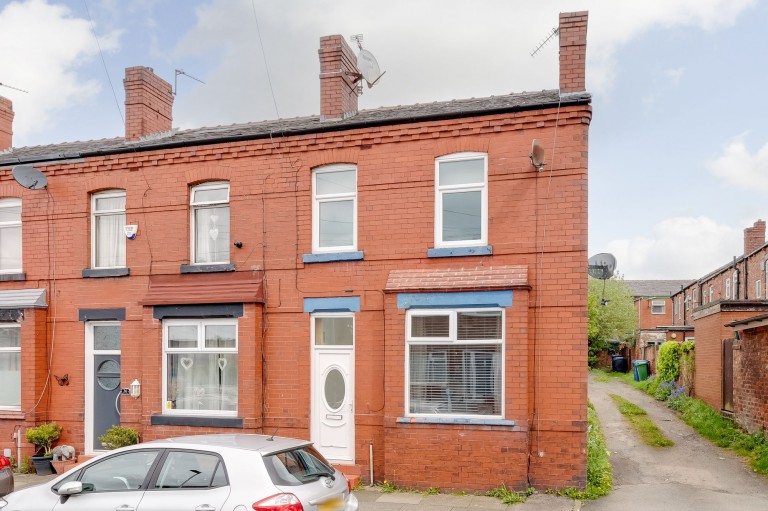 Mort Street, Wigan, WN6