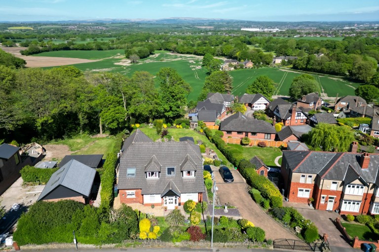 Grove Road, Upholland, WN8
