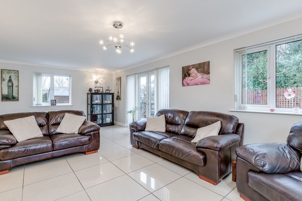 Castle Hill Road, Hindley, WN2