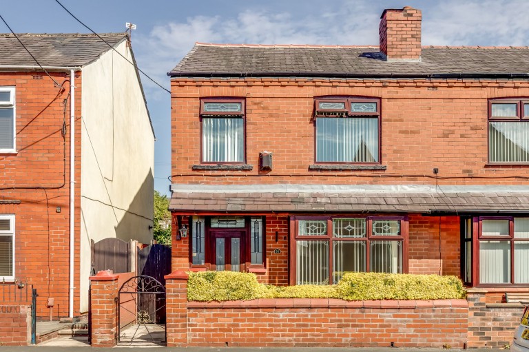 Kirkless Street, Aspull, WN2