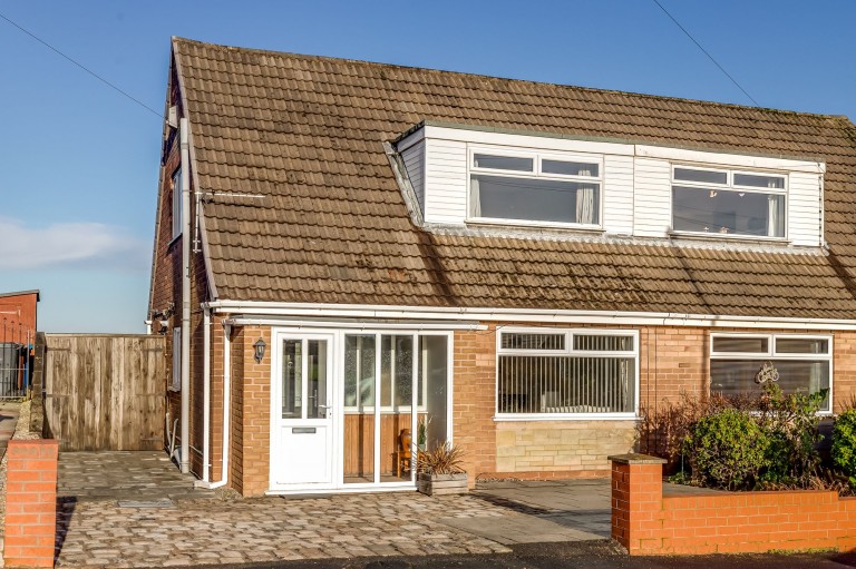 Sheldon Avenue, Standish, WN6