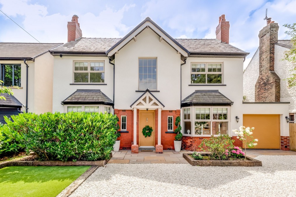 Wigan Road, Standish, WN6