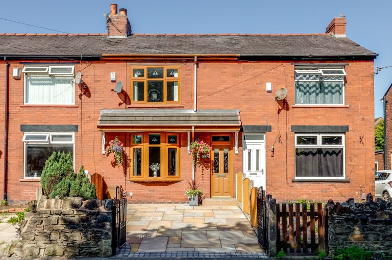 City Road, Wigan, WN5
