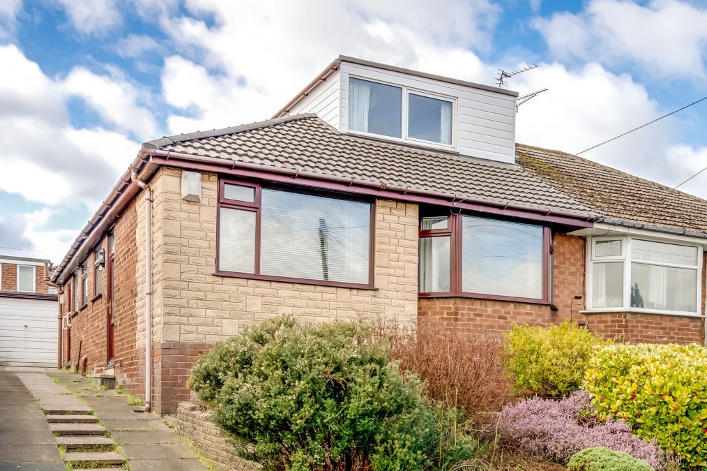 Elm Avenue, Standish, WN6