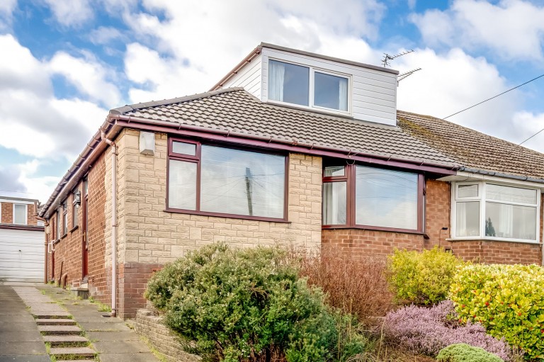 Elm Avenue, Standish, WN6