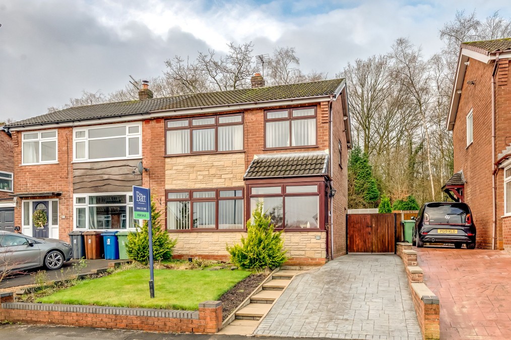 Cornwall Crescent, Standish, WN1