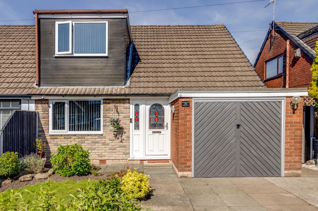 Lulworth Drive, Hindley Green, WN2