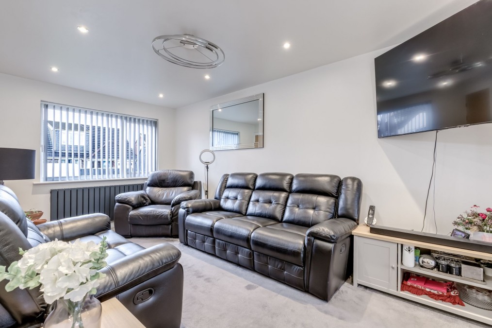 Lulworth Drive, Hindley Green, WN2
