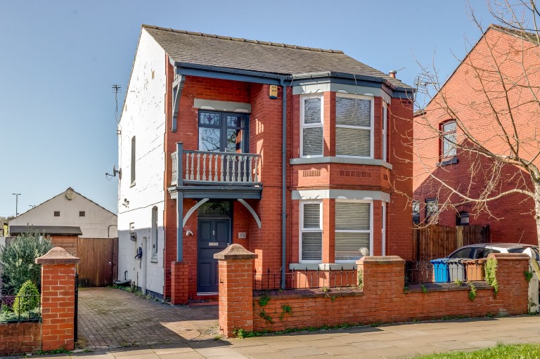 Parsons Walk, Wigan, WN1