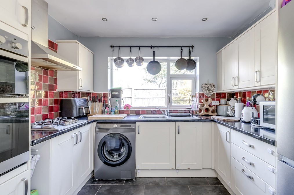 Oak Avenue, Abram, WN2