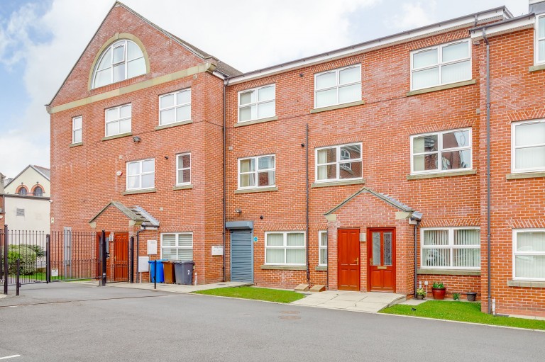 Wardley Street, Wigan, WN5