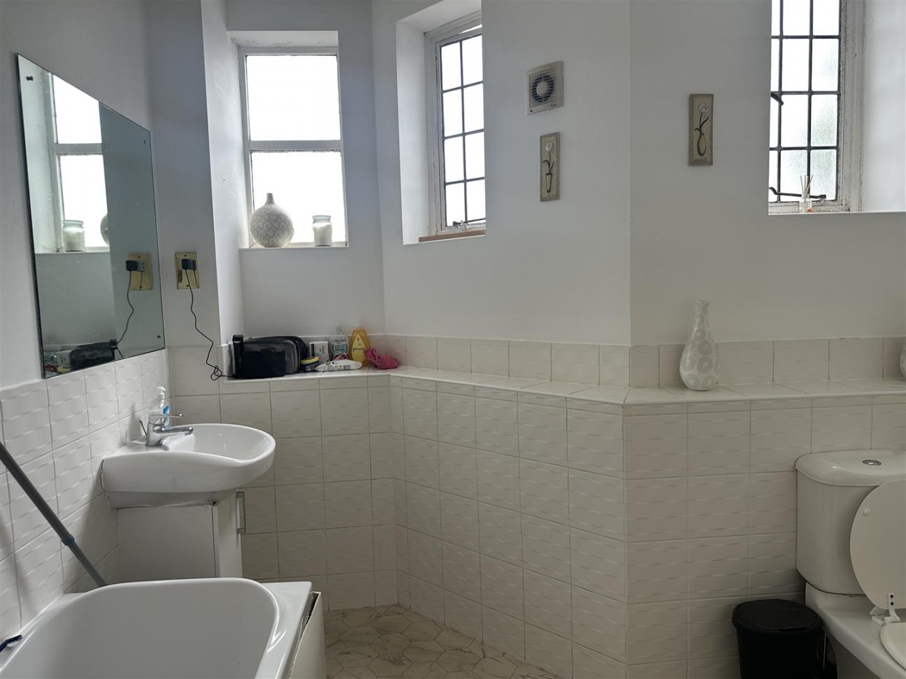 Flat 74, Hermitage Court, Honeywell Close,