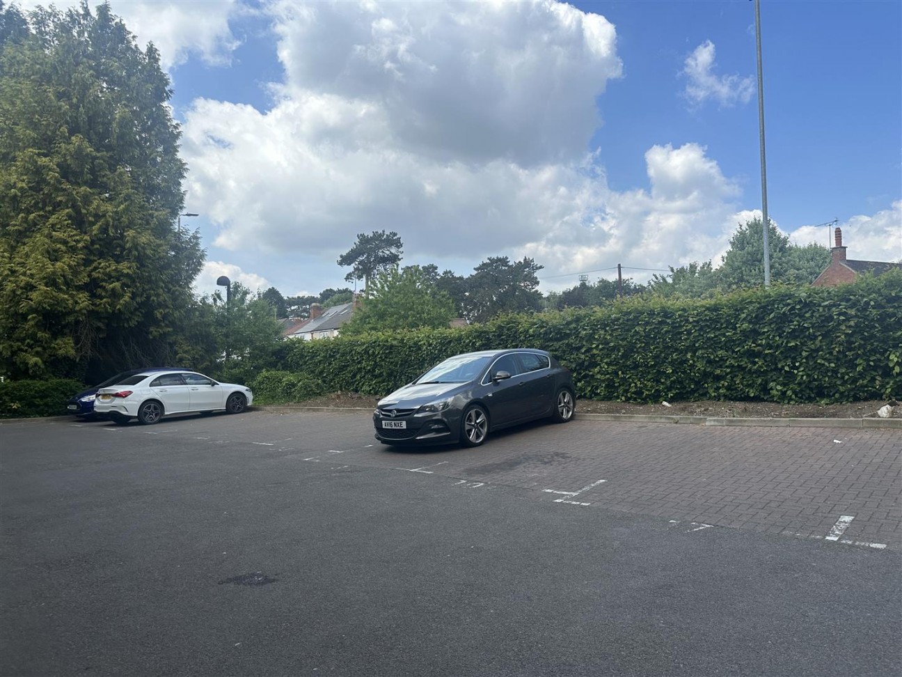 Flat 3, Hermitage Court, Honeywell Close,