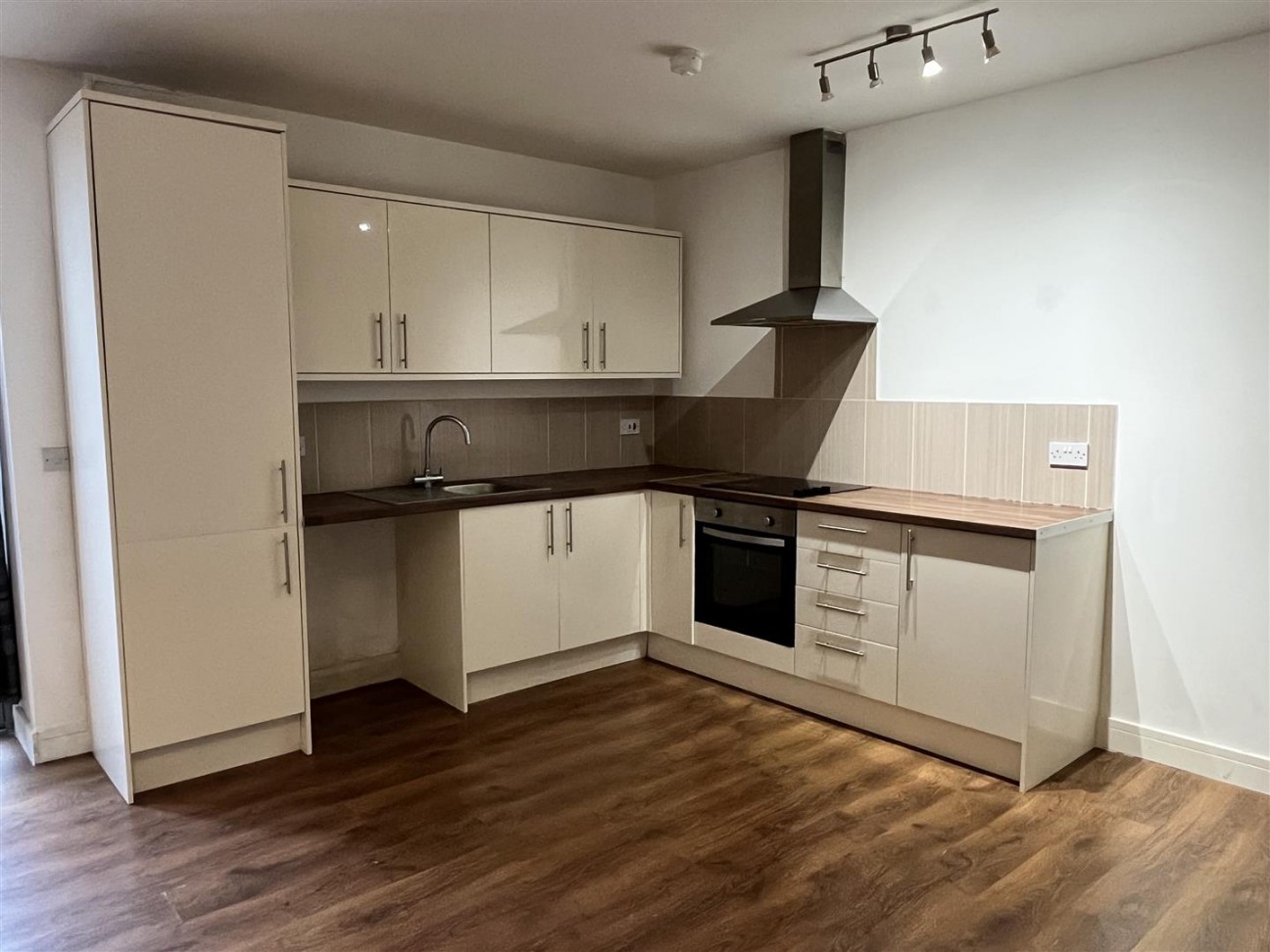 Flat 7, Belvoir Court, 30 Paddock Street