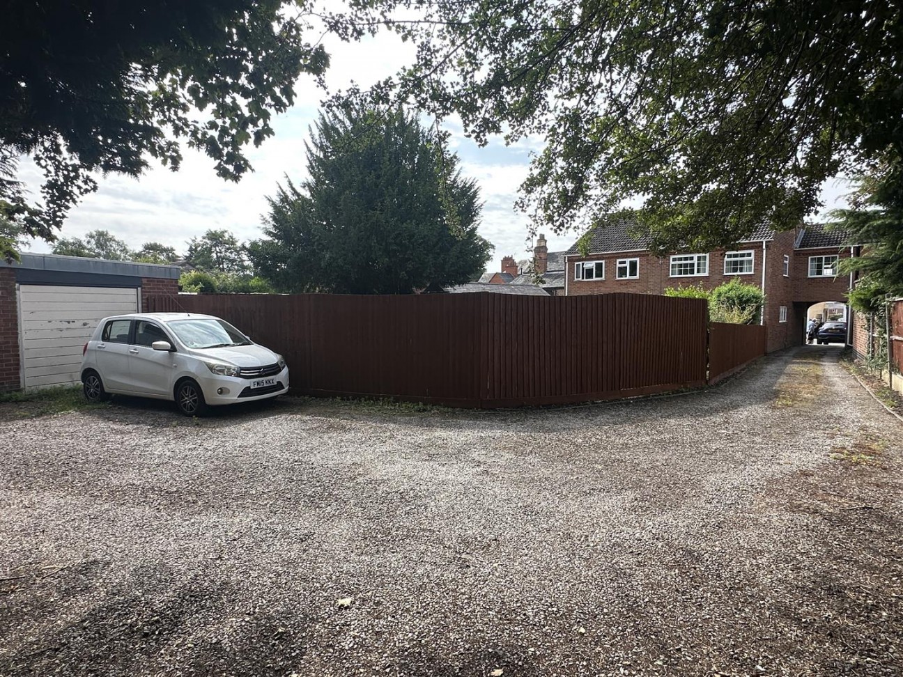 Bushloe End, Wigston
