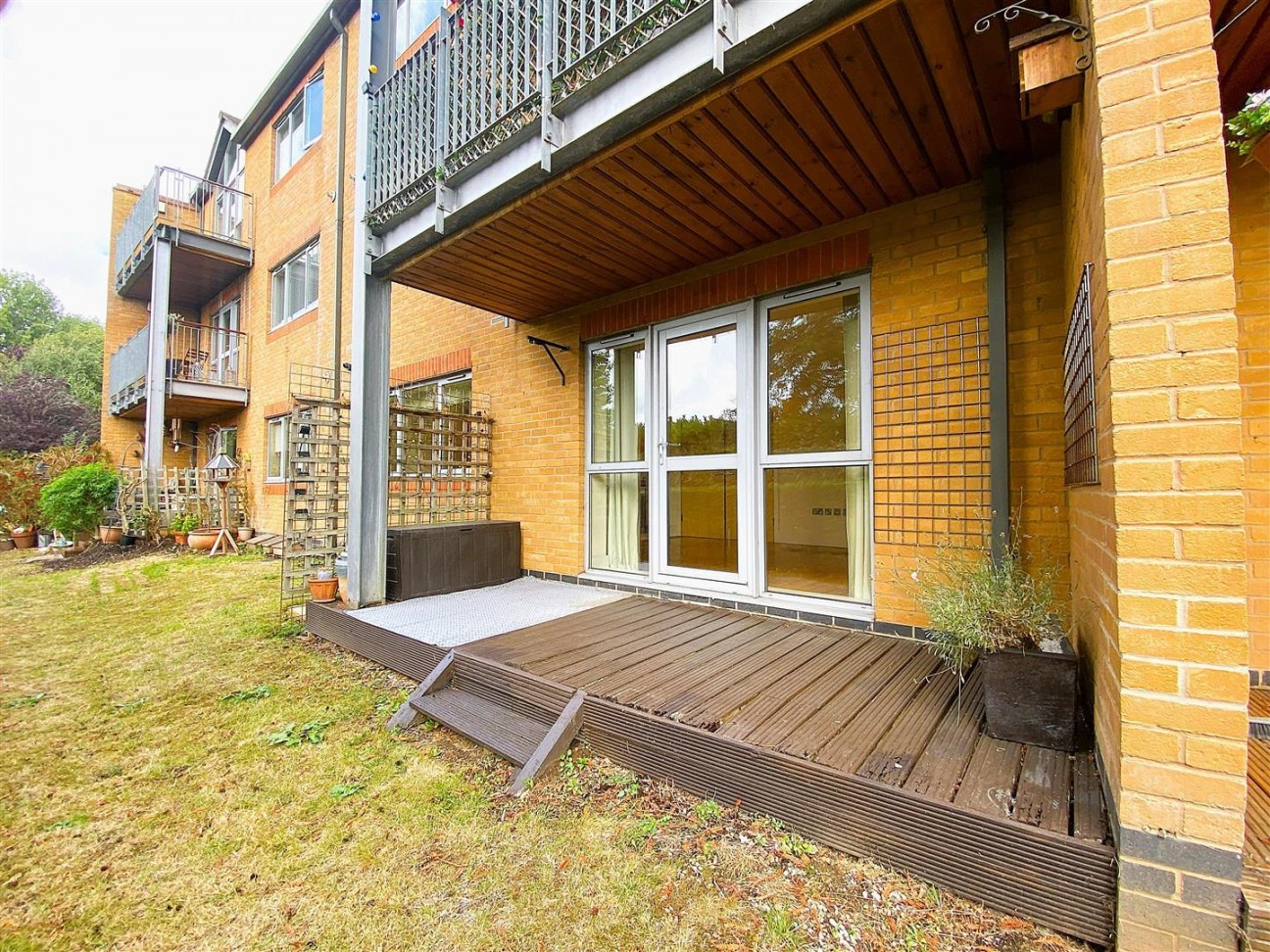 Dudley Whenham Close, Syston