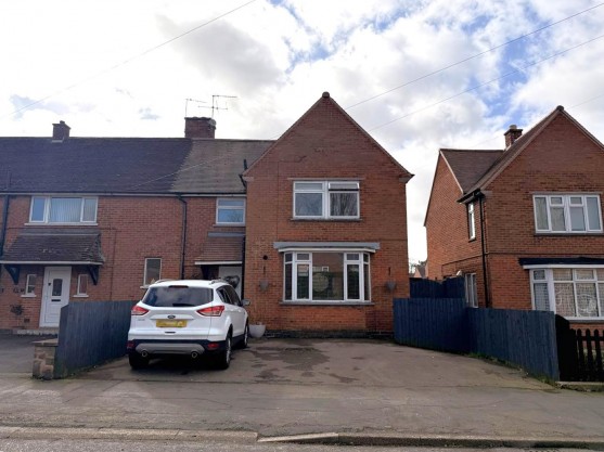 Central Avenue, Wigston, Leicestershire.