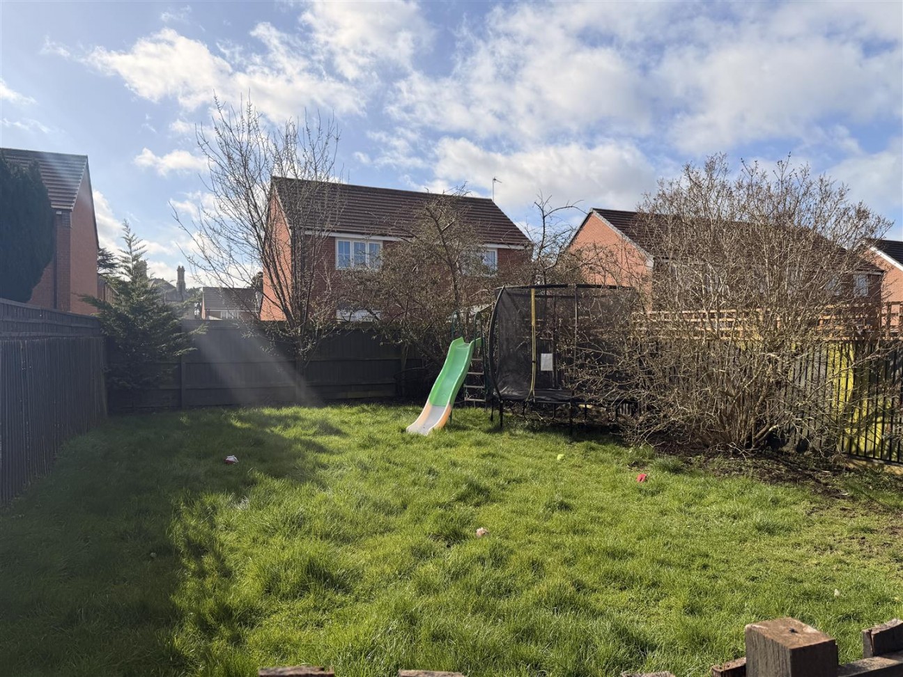 Central Avenue, Wigston, Leicestershire.