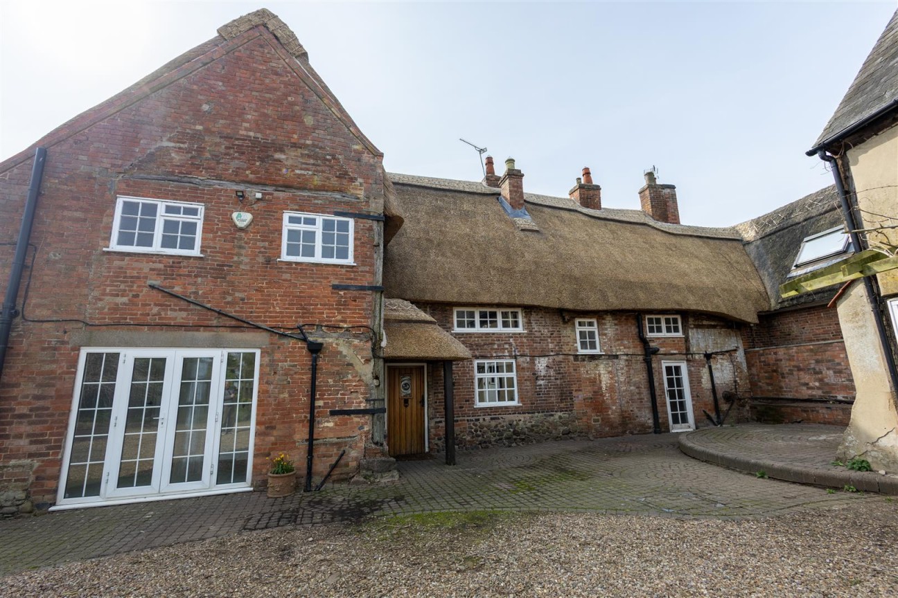 Main Street, Queniborough, Leicestershire.
