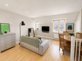 Swansley Lane, Lower Cambourne, CB23