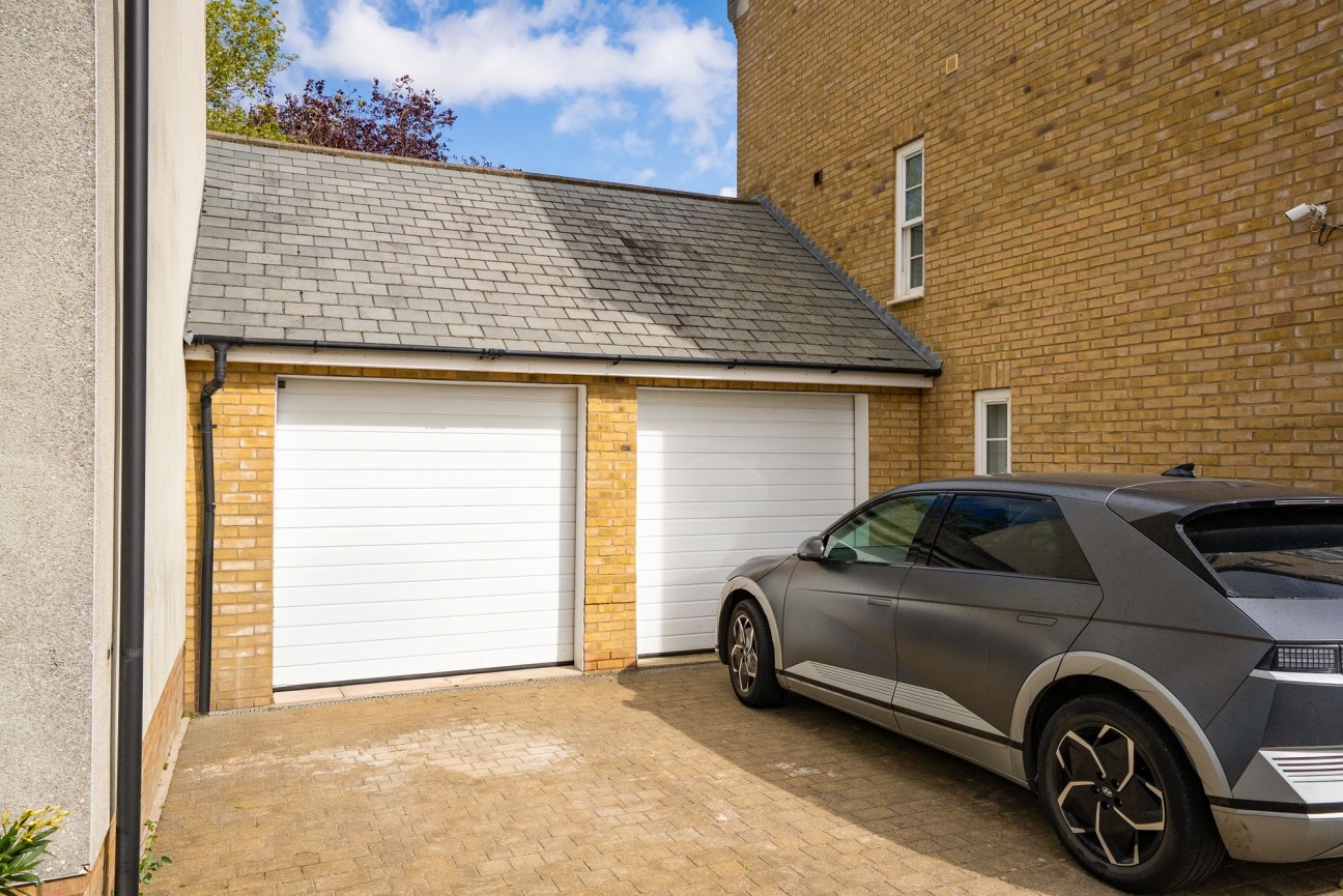 Miller Way, Great Cambourne, CB23