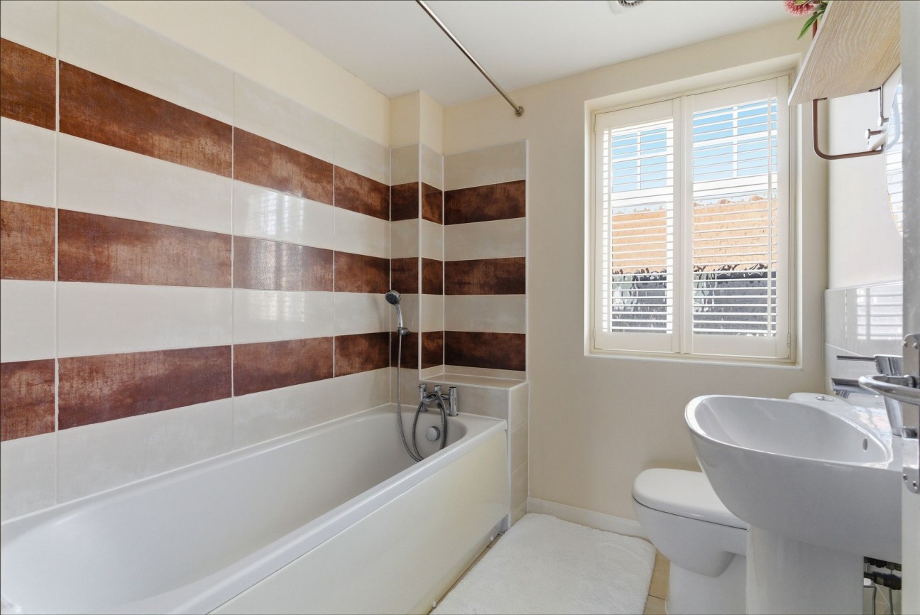 Summers Hill Drive, Papworth Everard, CB23