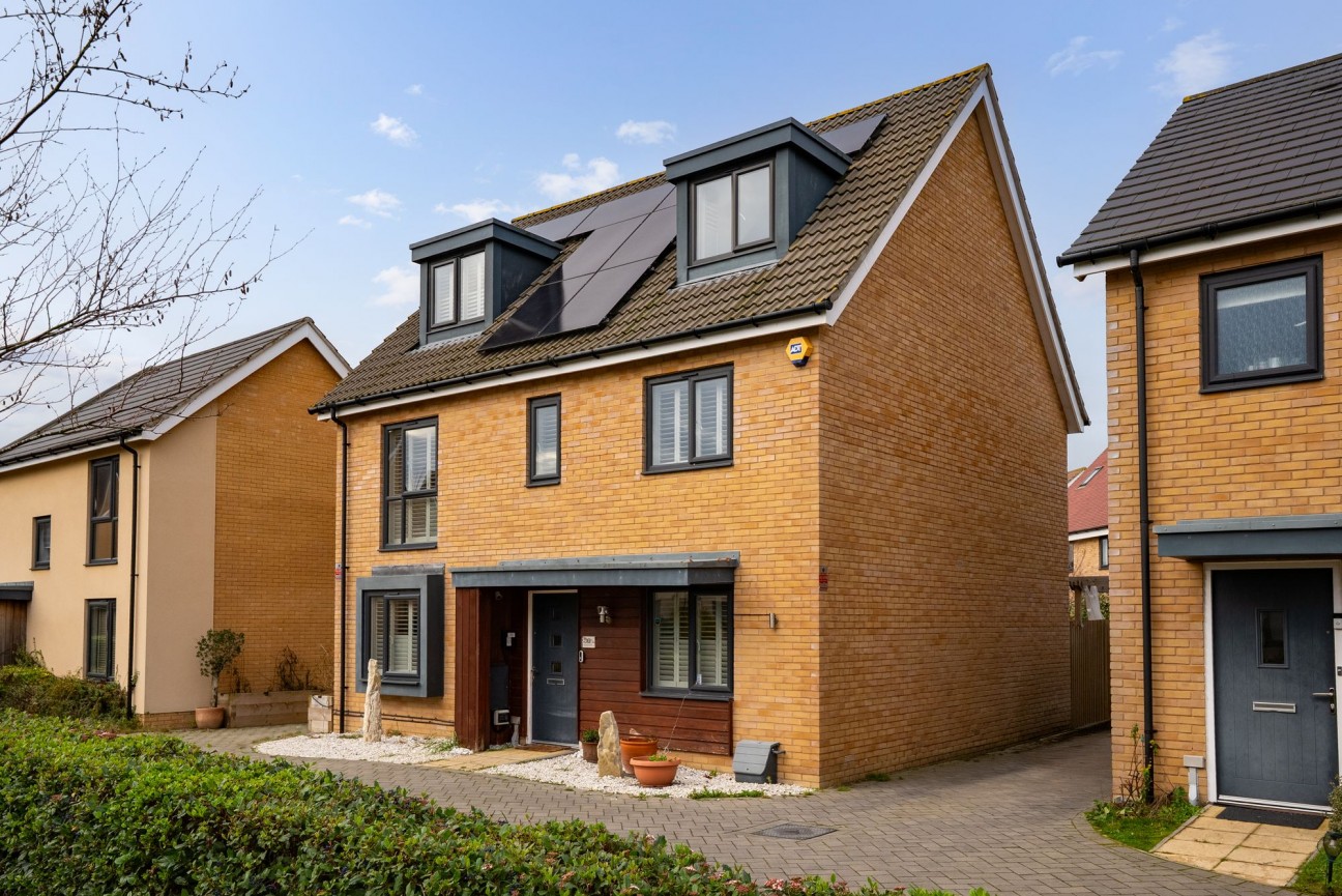 Gladiator Road, Upper Cambourne, CB23