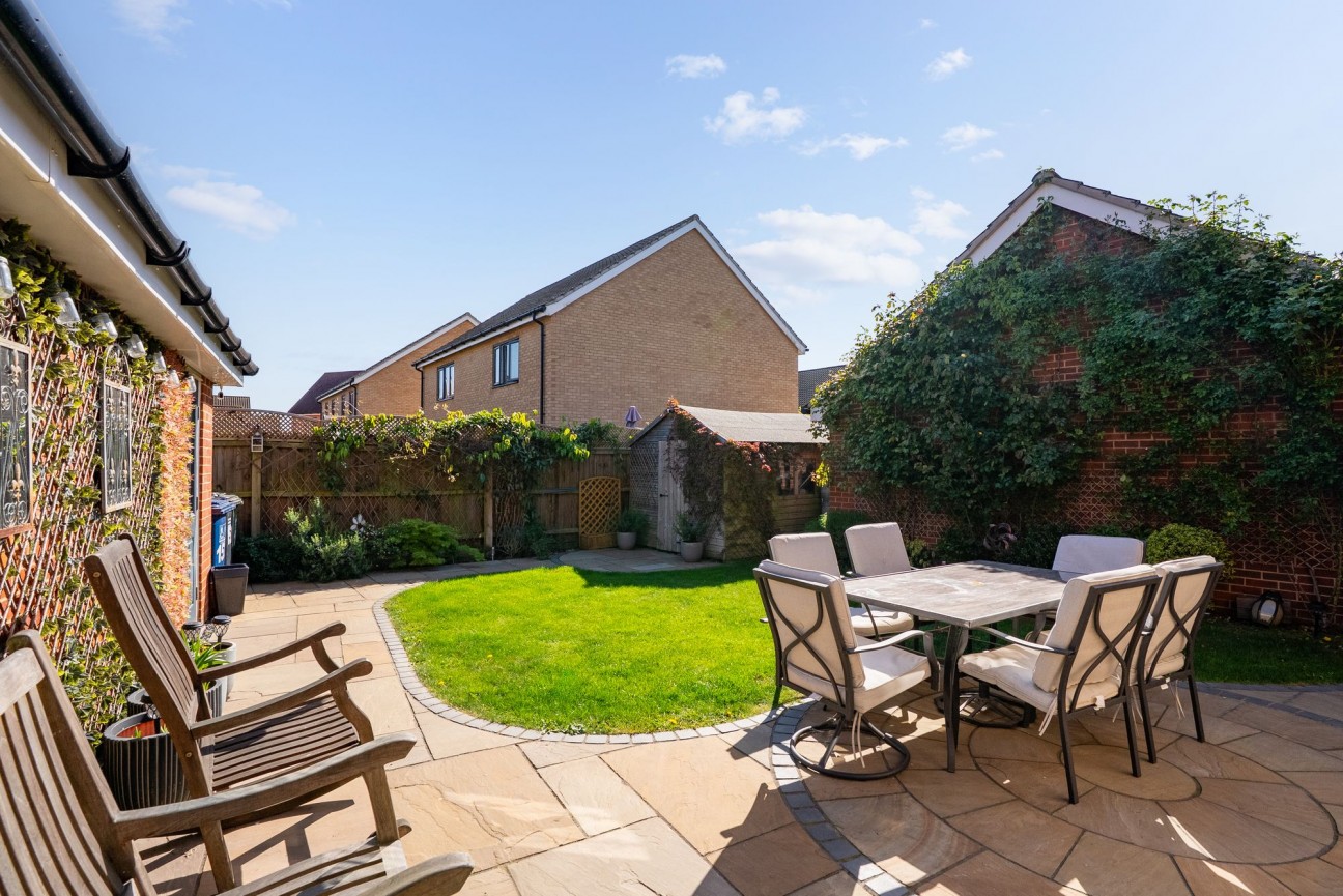 Gladiator Road, Upper Cambourne, CB23
