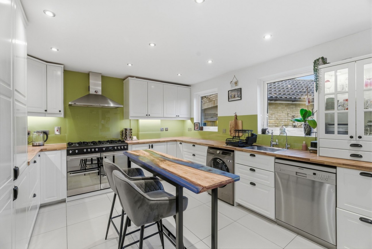 New Hall Lane, Great Cambourne, CB23