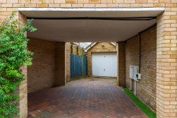 New Hall Lane, Great Cambourne, CB23