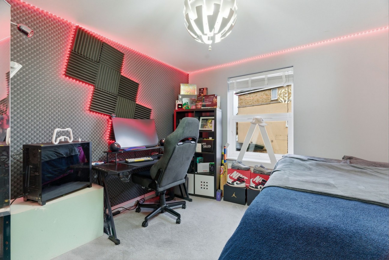 New Hall Lane, Great Cambourne, CB23