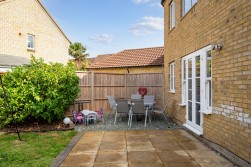 Medlar Lane, Lower Cambourne, CB23