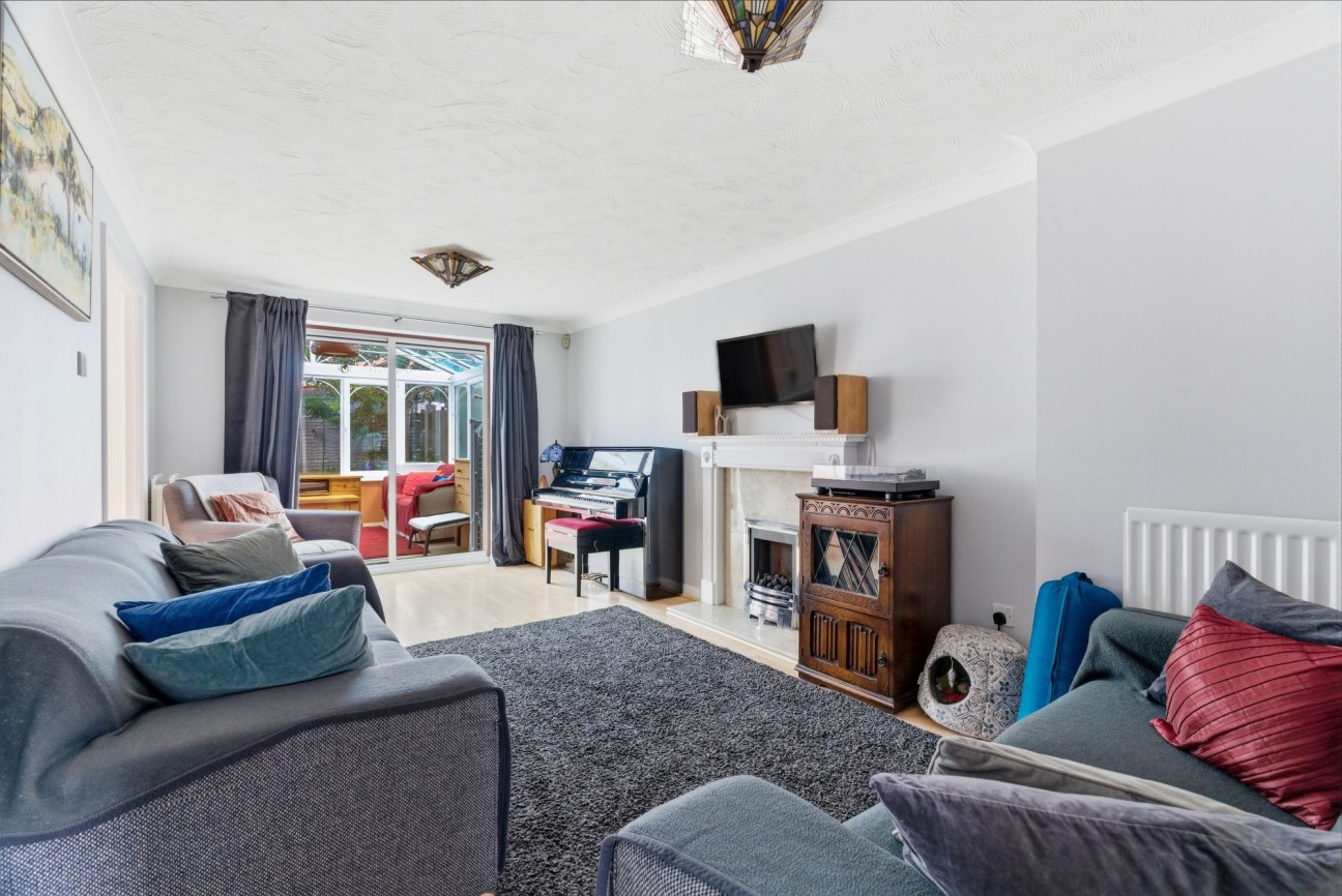 Chapmans Drive, Great Cambourne, CB23