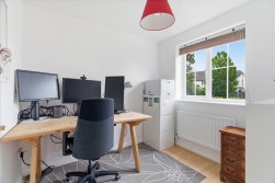 Chapmans Drive, Great Cambourne, CB23