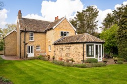 Wimpole Road, Barton, CB23