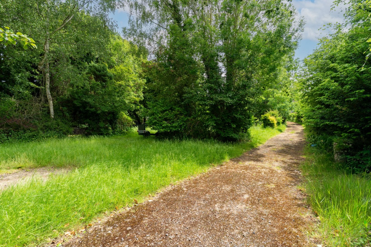 Meldreth Road, Whaddon, SG8