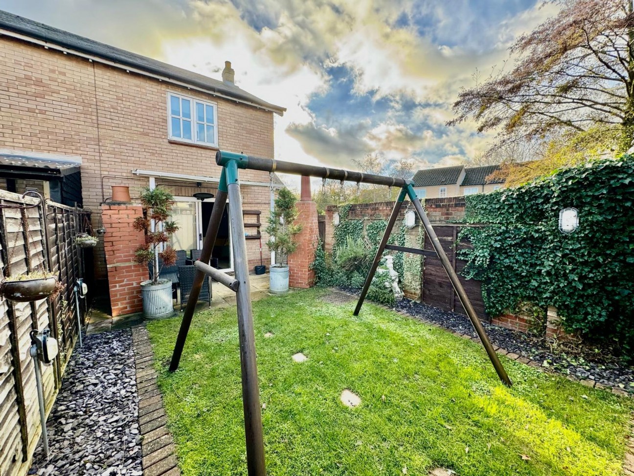 Chaffinch Walk, Great Cambourne, CB23