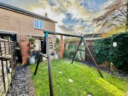 Chaffinch Walk, Great Cambourne, CB23