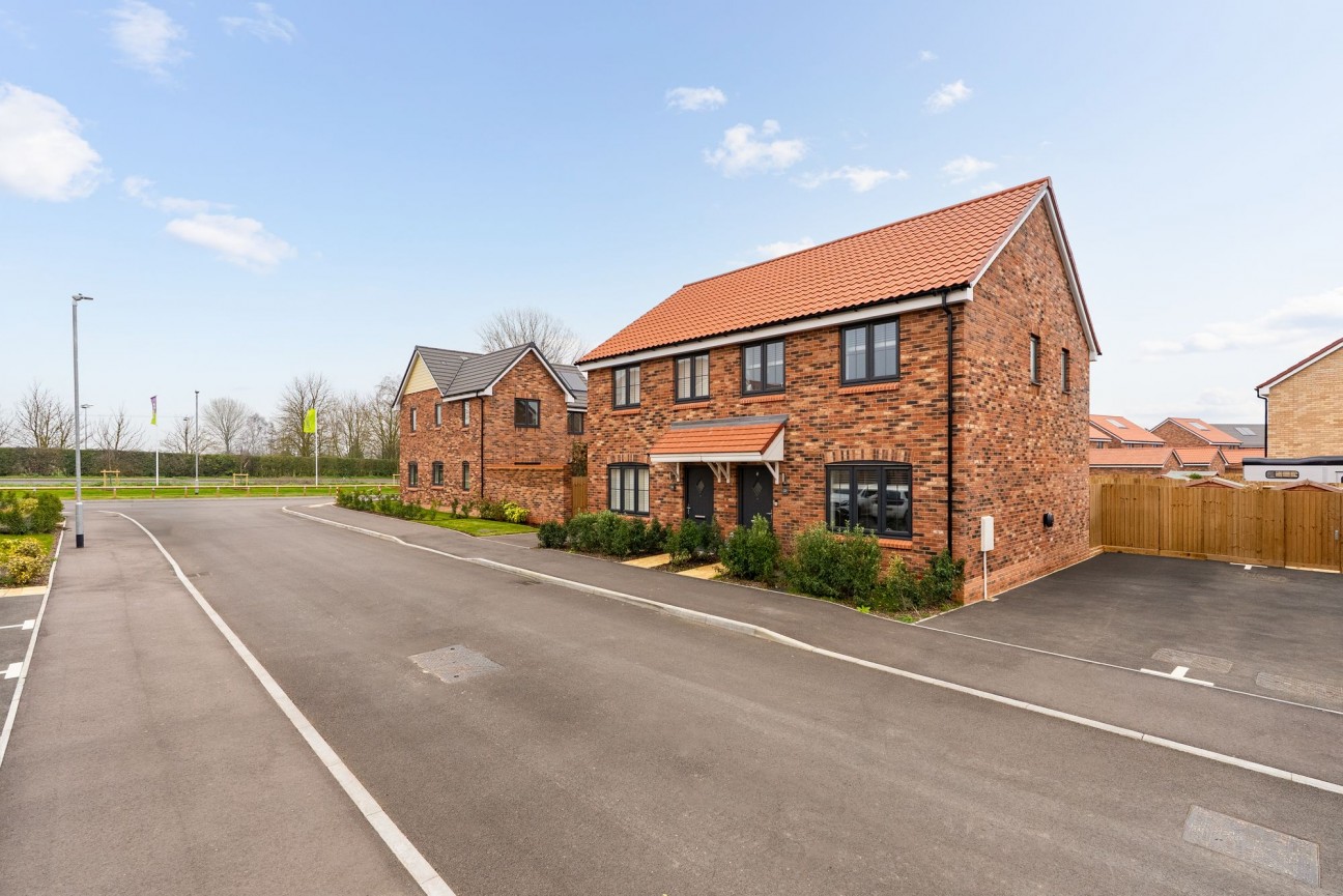 Rosemary Gardens, Kennett, CB8