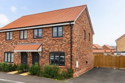 Rosemary Gardens, Kennett, CB8