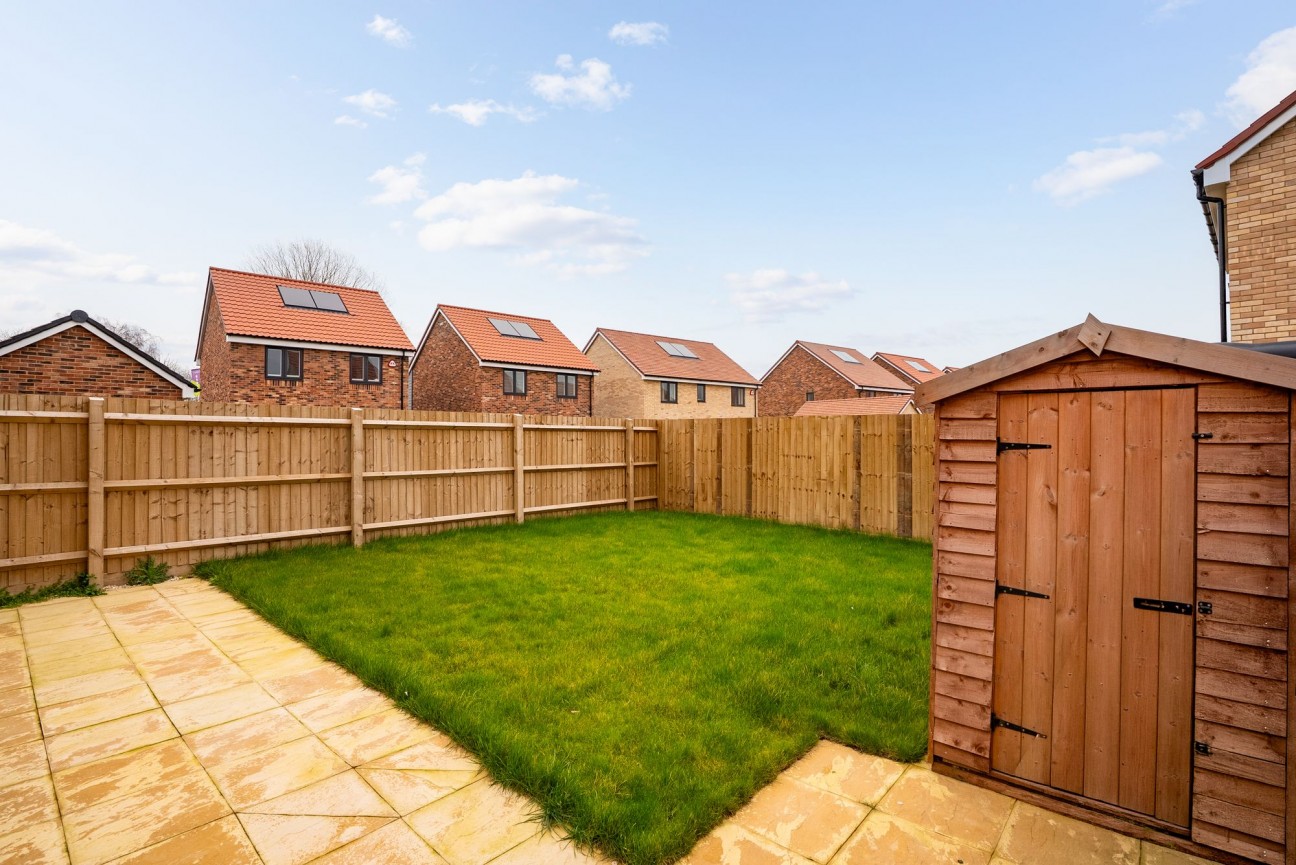 Rosemary Gardens, Kennett, CB8