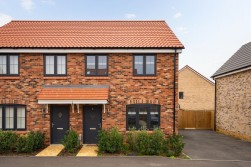 Rosemary Gardens, Kennett, CB8