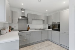 Rosemary Gardens, Kennett, CB8