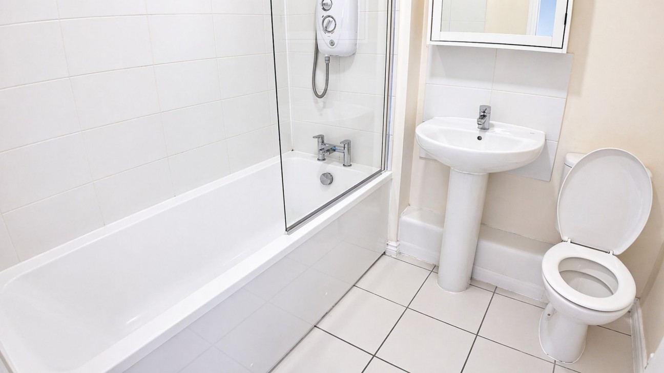 Oxford Way, Upper Cambourne, CB23